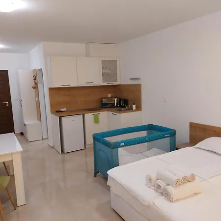 Sapphire Apartment
